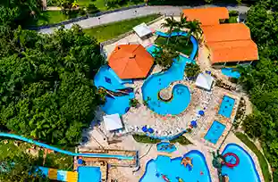 Águas de Palmas Resort e Praia de Governador Celso Ramos